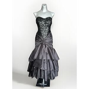Vintage 80s Black Strapless Sequin Prom Dress Tiered Ruffle Gown Formal Size 6